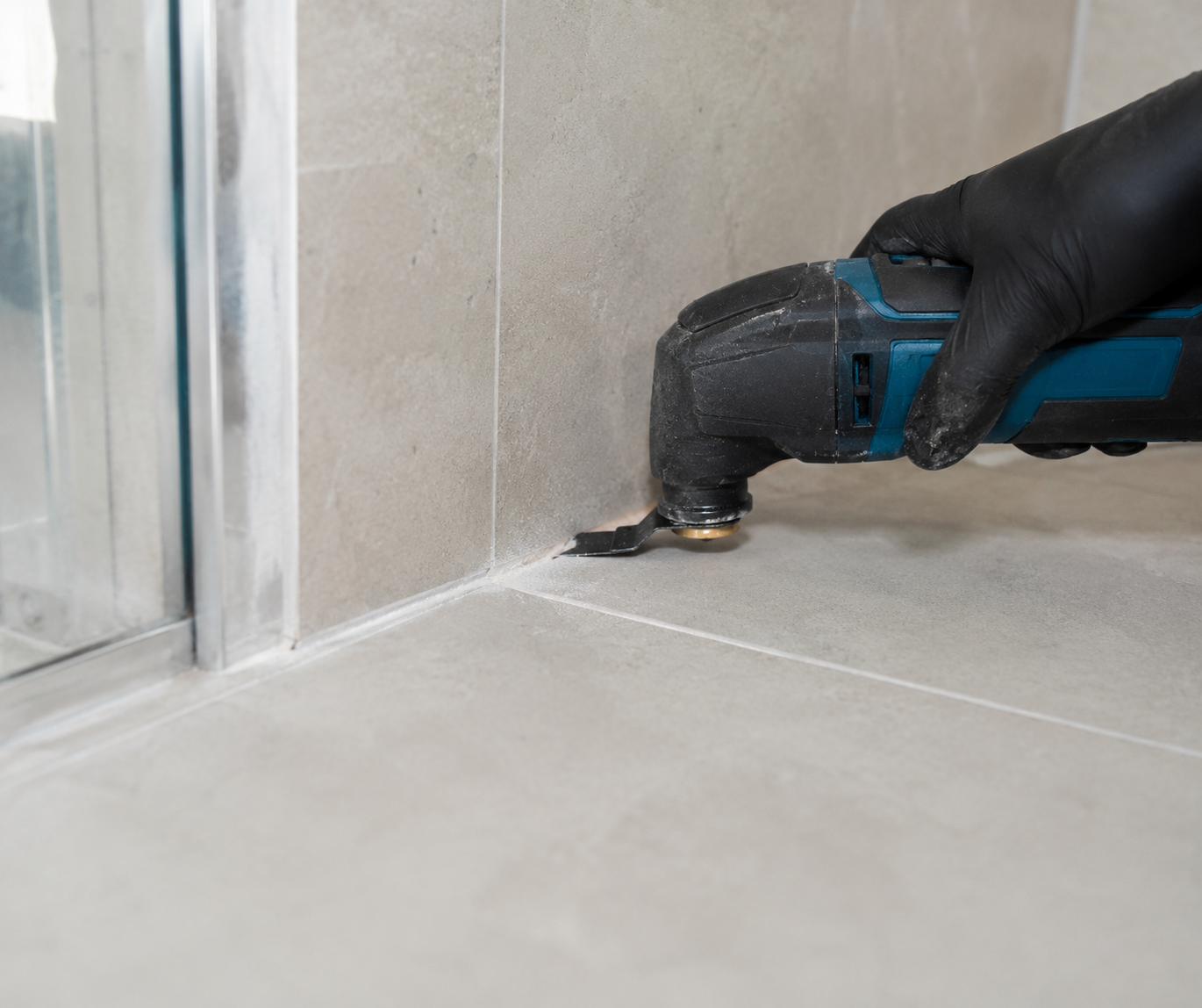 epoxy regrouting bathroom tile joints in Auckland
